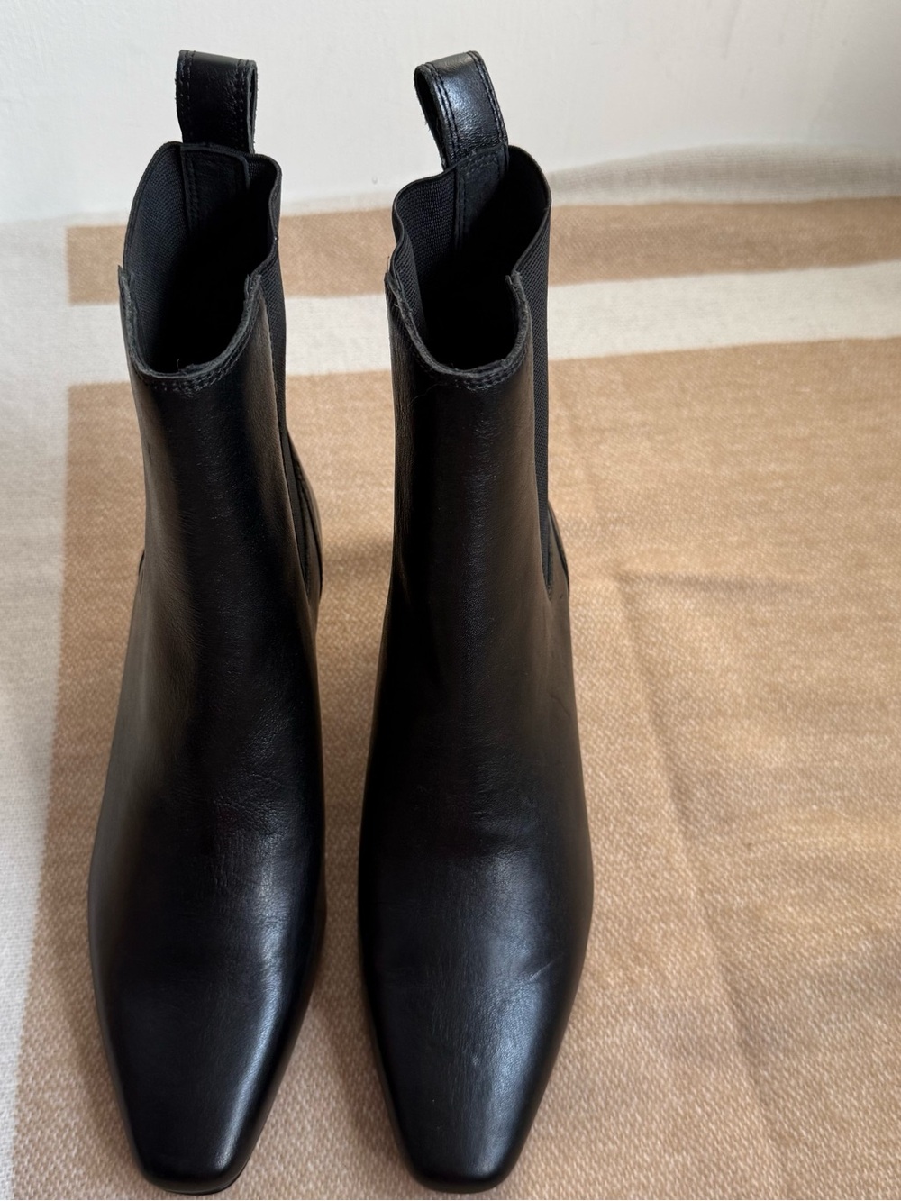 Madewell The Dimes Chelsea Boot in
Black Size 6.5 new - Picture 1 of 8